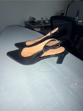 NWOT Naturalized Tansy Slingback Pump in Black (7.5)